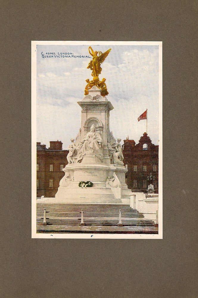Victoria Memorial London antique print 1914